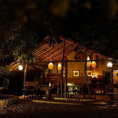 River Glamping by Gaga bees Udawalawe Bagian luar foto
