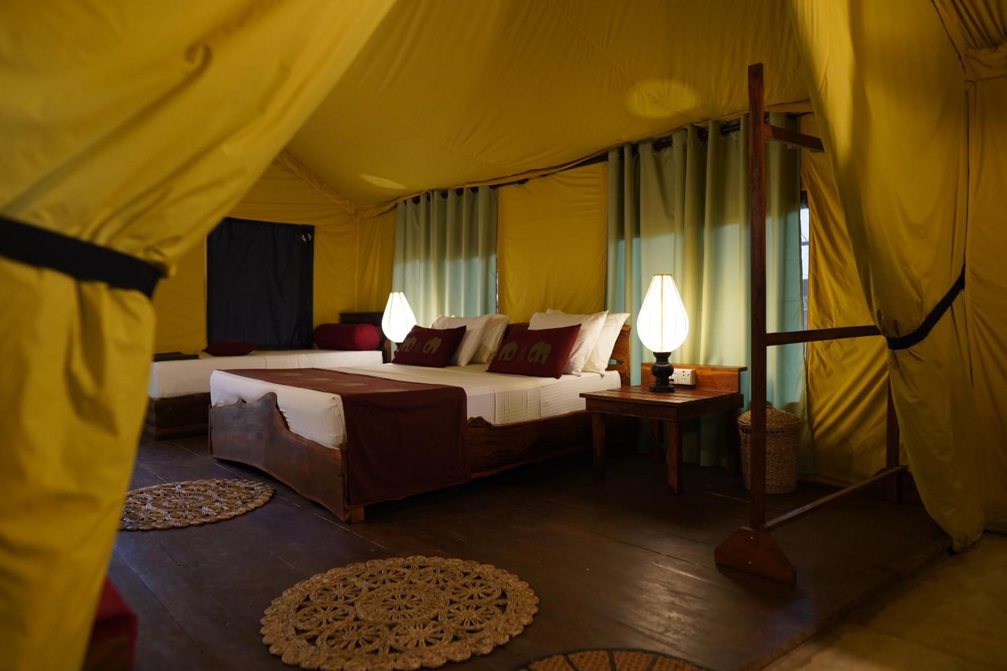 River Glamping by Gaga bees Udawalawe Bagian luar foto