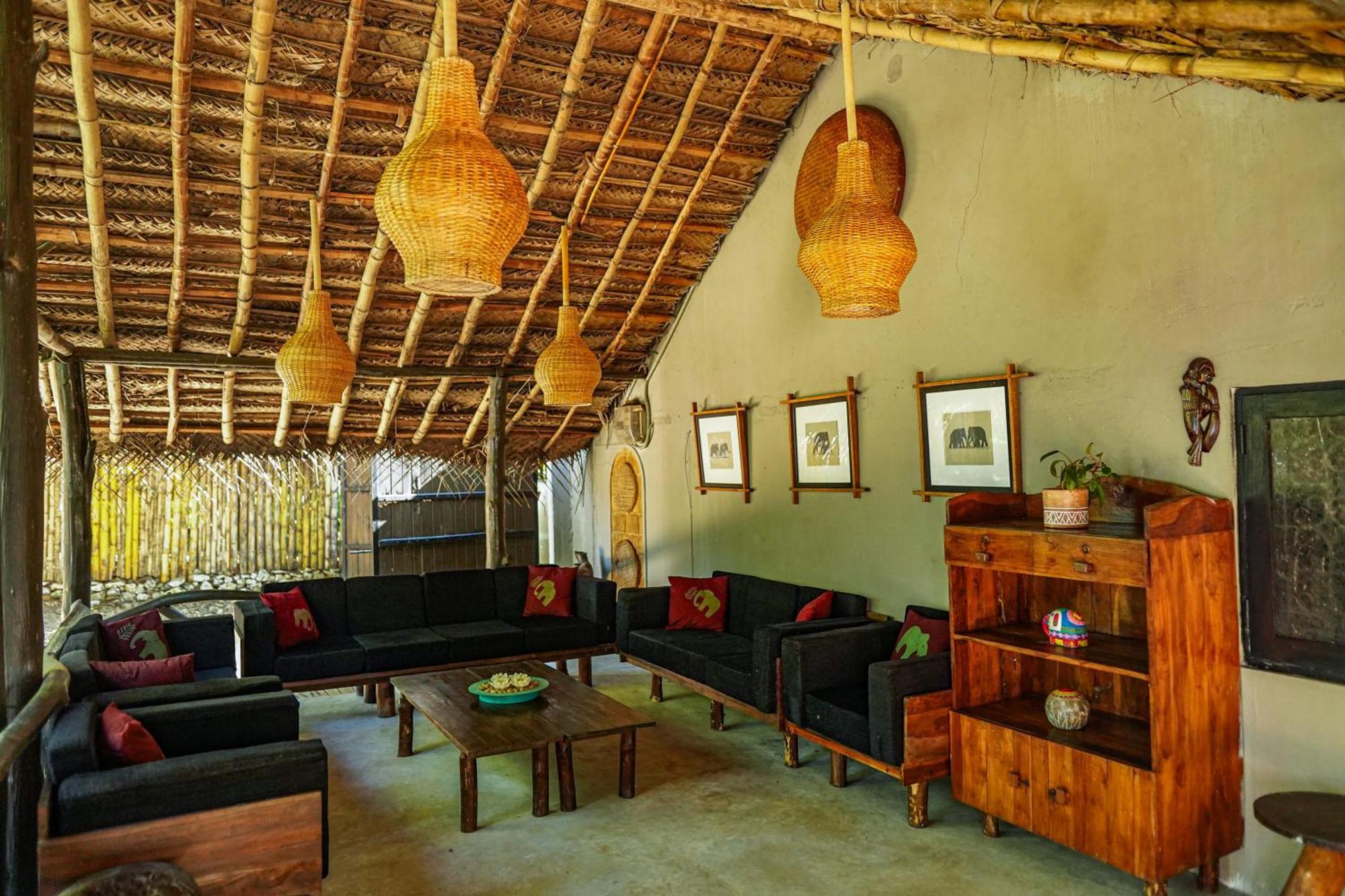 River Glamping by Gaga bees Udawalawe Bagian luar foto