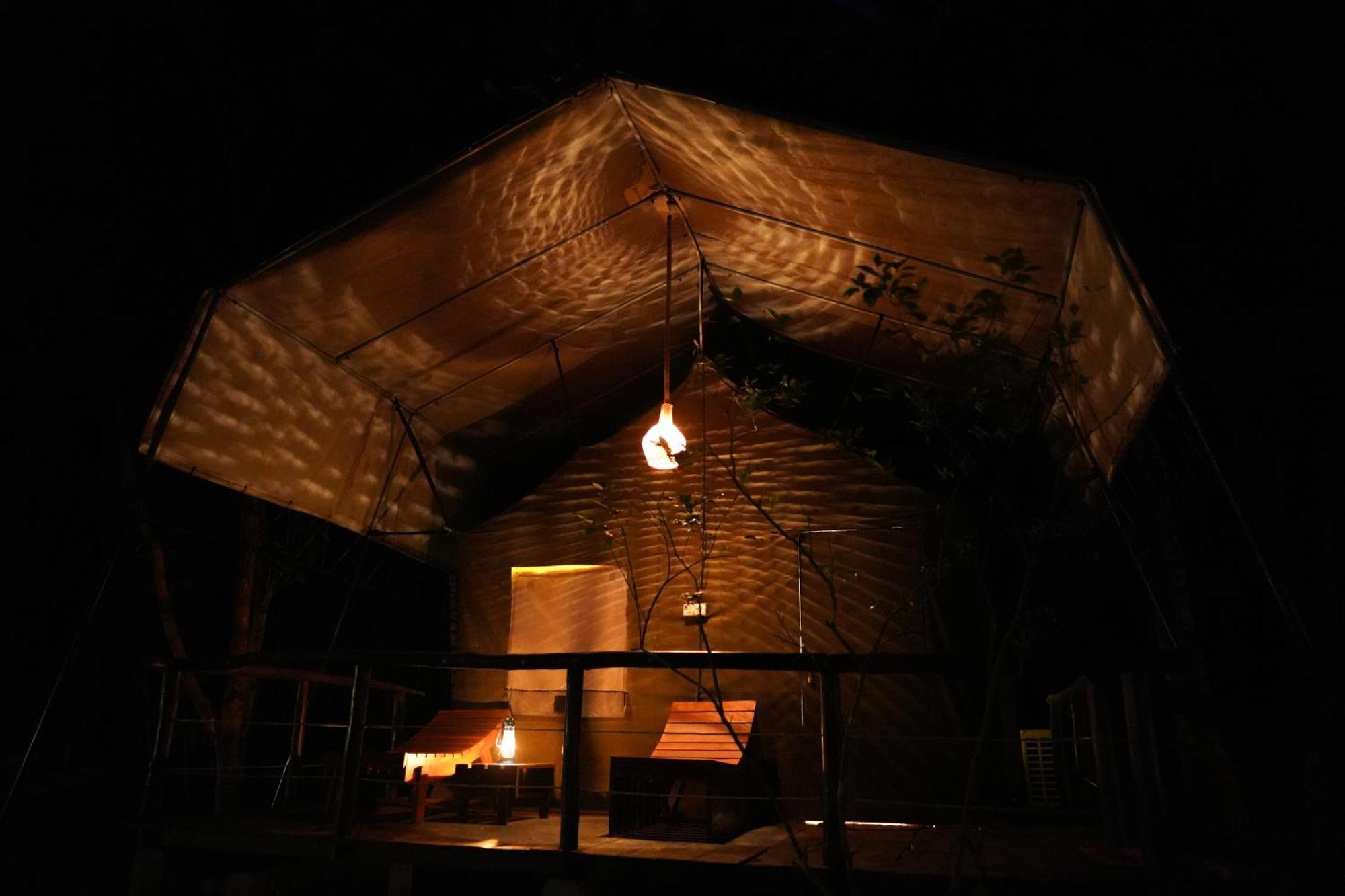 River Glamping by Gaga bees Udawalawe Bagian luar foto