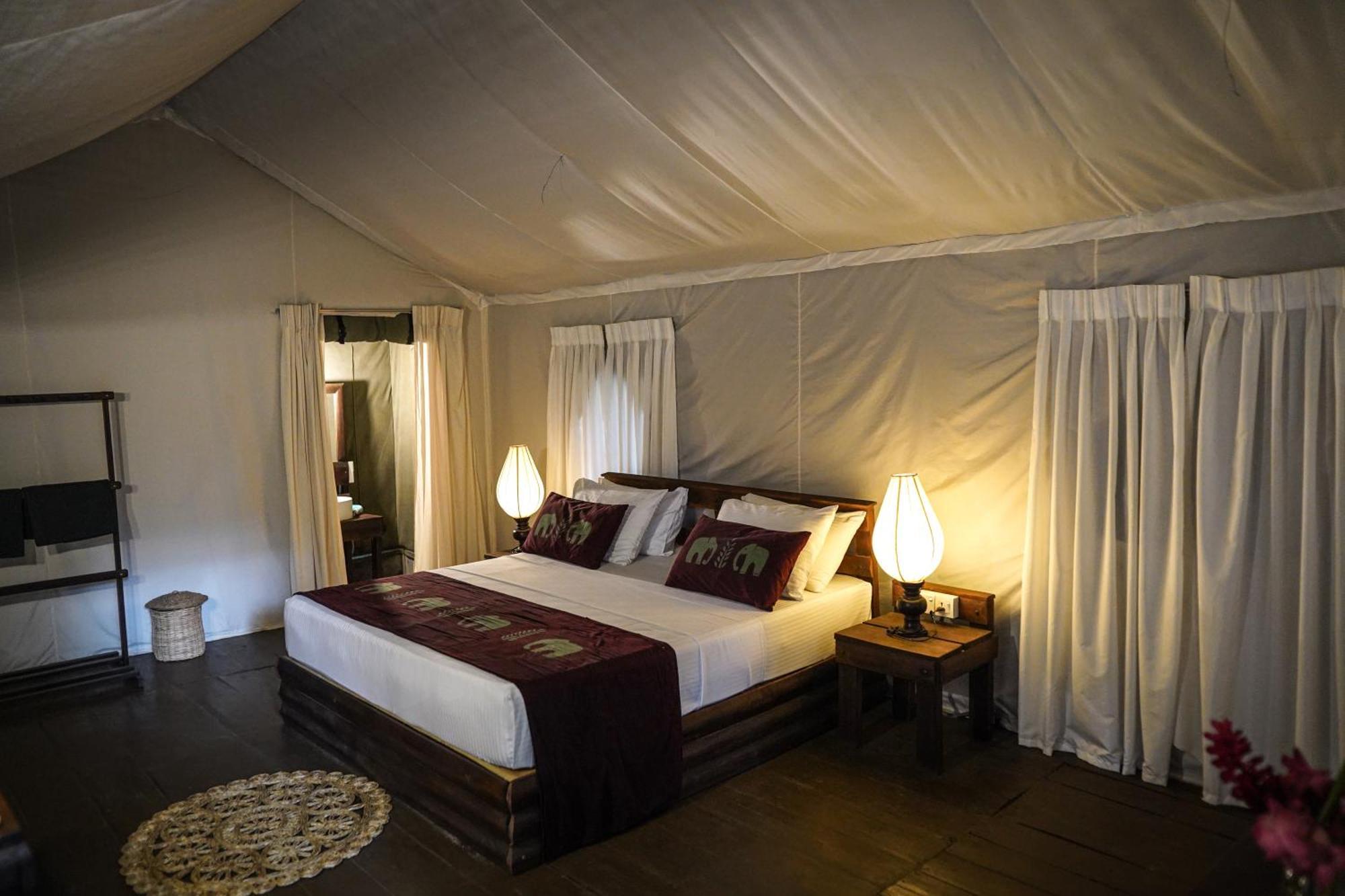 River Glamping by Gaga bees Udawalawe Bagian luar foto